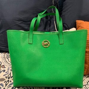 Michael kors purse